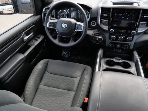 Used 2025 RAM 1500 Big Horn AWD/4WD image 9