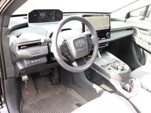 Used 2026 Toyota bZ AWD/4WD image 10