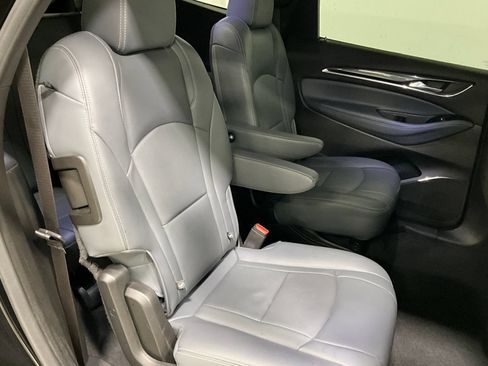 Used 2023 Buick Enclave Essence AWD/4WD image 25