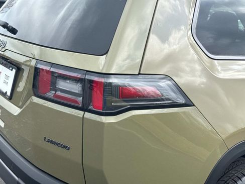 New 2026 Jeep Cherokee Laredo image 12