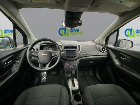 Used 2015 Chevrolet Trax LS w/ LPO, Protection Package FWD image 26