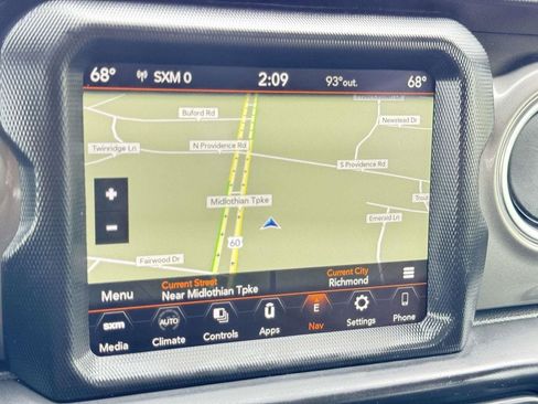 Used 2023 Jeep Gladiator Overland AWD/4WD image 3