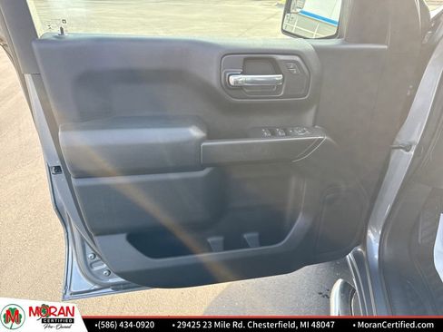 Used 2020 Chevrolet Silverado 1500 Custom w/ Custom Value Package image 10