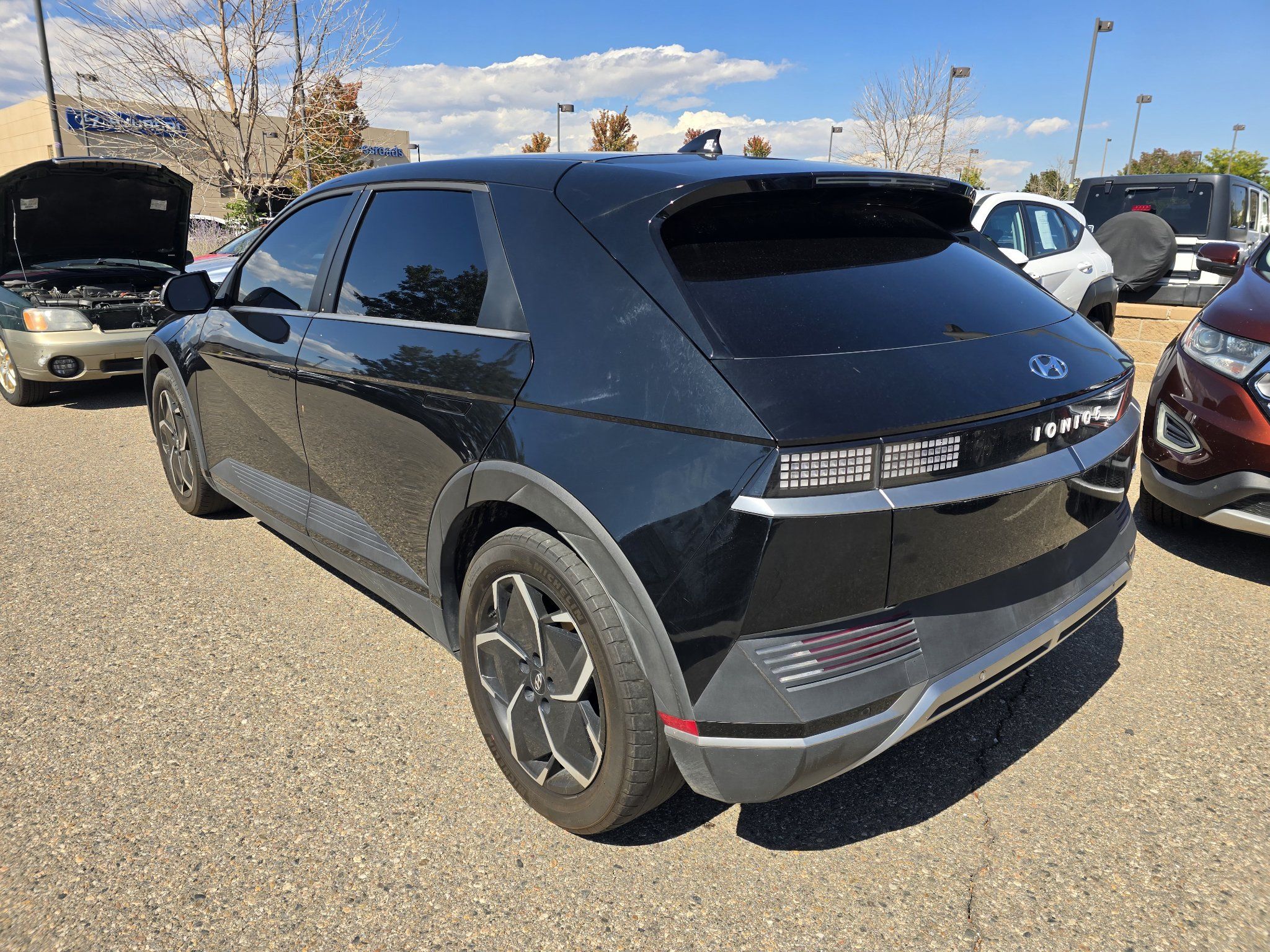 Used 2024 Hyundai Ioniq 5 SEL AWD/4WD image 3