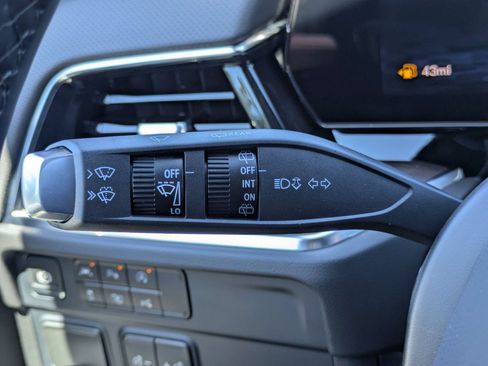New 2026 Chevrolet Suburban Premier RWD image 19