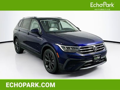 Used 2022 Volkswagen Tiguan SE w/ Panoramic Sunroof Package