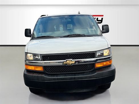 Used 2023 Chevrolet Express 2500 w/ Driver Convenience Package image 2