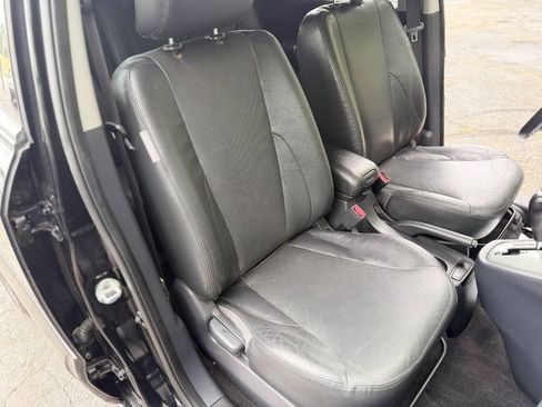 Used 2009 Hyundai Tucson Limited AWD/4WD image 13