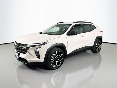 New 2026 Chevrolet Trax RS w/ Driver Confidence Package image 3