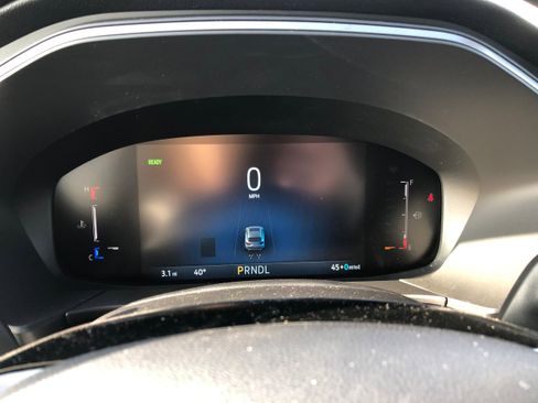 New 2025 Ford Escape SE w/ Class II Trailer Tow Package image 16