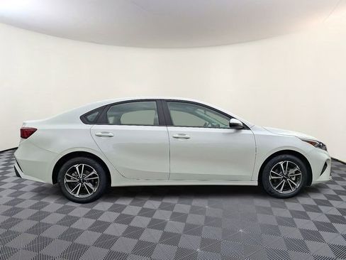 Certified 2024 Kia Forte LXS w/ LXS Technology Package image 9