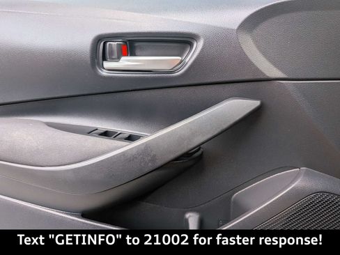Used 2020 Toyota Corolla LE FWD image 27
