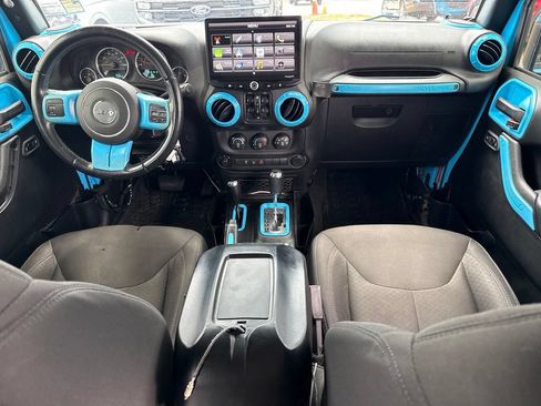 Used 2018 Jeep Wrangler Unlimited Sport S AWD/4WD image 11