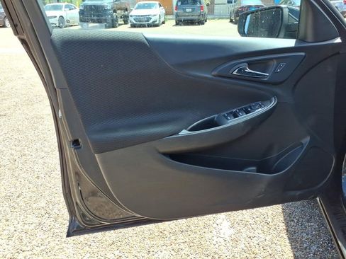 Used 2024 Chevrolet Malibu LT FWD image 19