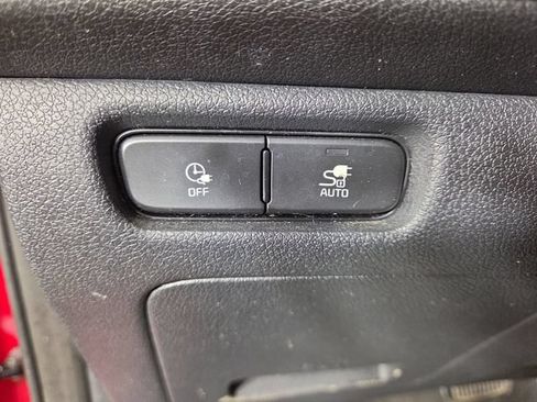 Certified 2022 Kia Niro EX FWD image 27