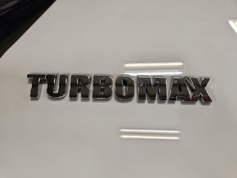 Certified 2025 Chevrolet Silverado 1500 LT image 33