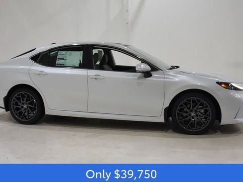 New 2026 Toyota Camry XLE image 3