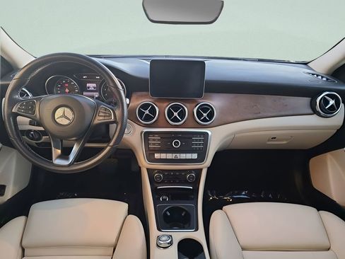 Used 2019 Mercedes-Benz GLA 250 image 2