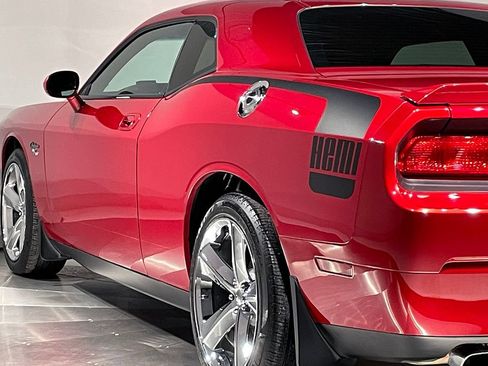 Used 2010 Dodge Challenger R/T RWD image 41