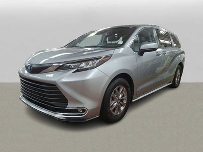 Used 2021 Toyota Sienna XLE w/ XLE Plus Package