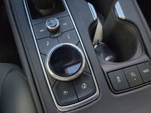 Used 2019 Cadillac XT4 Luxury FWD image 26
