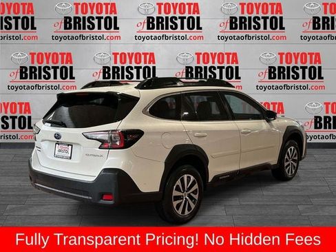 Used 2025 Subaru Outback Premium AWD/4WD image 3