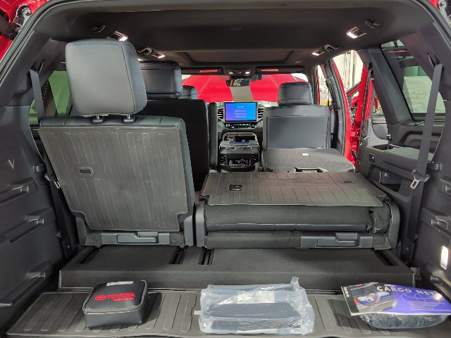 New 2026 Toyota Sequoia Platinum AWD/4WD image 31
