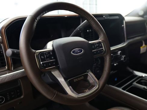 Used 2025 Ford F250 King Ranch w/ FX4 Off-Road Package AWD/4WD image 19
