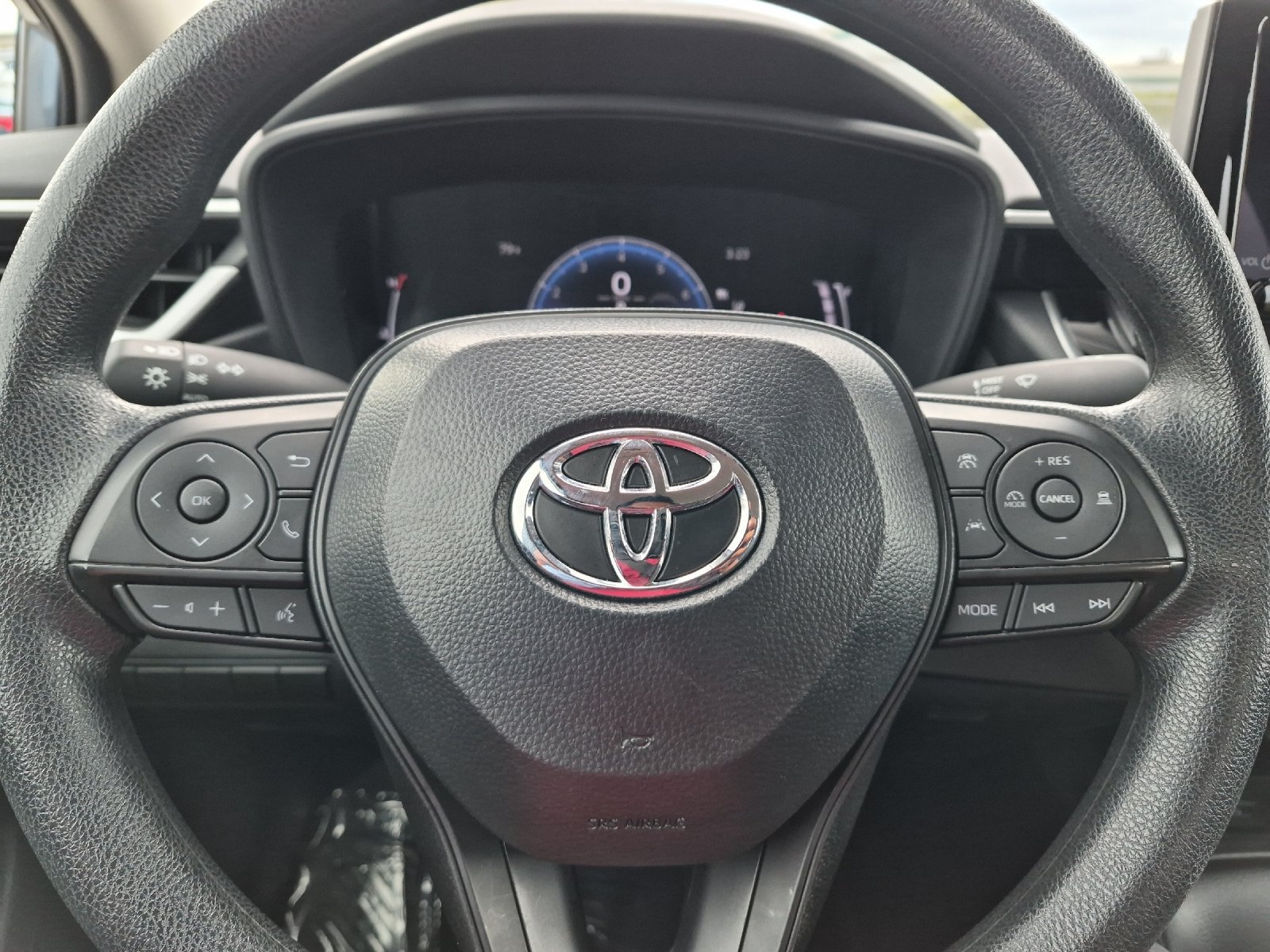 Used 2026 Toyota Corolla LE w/ LE Premium Package FWD image 20