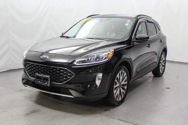Certified 2020 Ford Escape Titanium w/ Titanium Premium Package 2.0 AWD/4WD image 4
