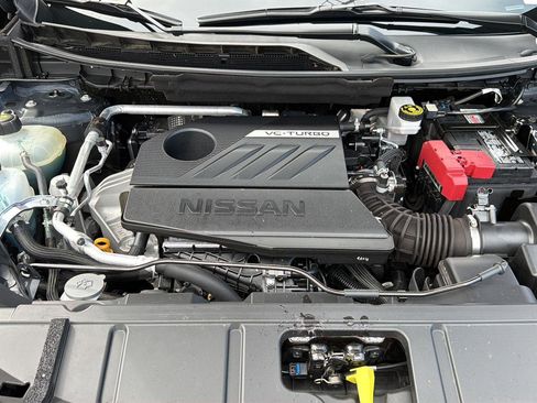 Used 2025 Nissan Rogue SV AWD/4WD image 35
