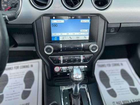 Used 2016 Ford Mustang Premium image 22