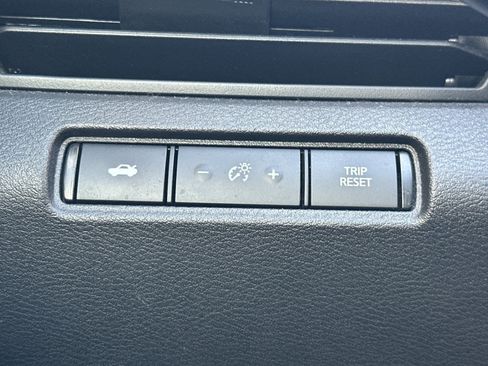 Used 2024 Nissan Altima 2.5 SV image 29