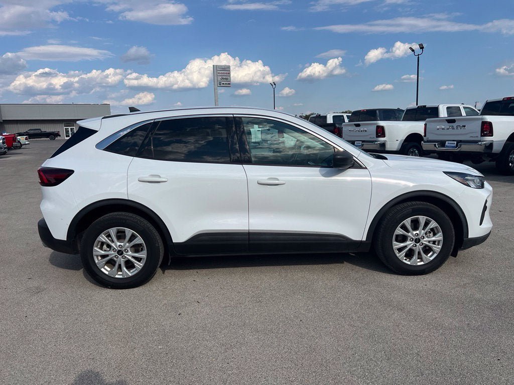 Used 2023 Ford Escape Active w/ Tech Pack #1 FWD image 7