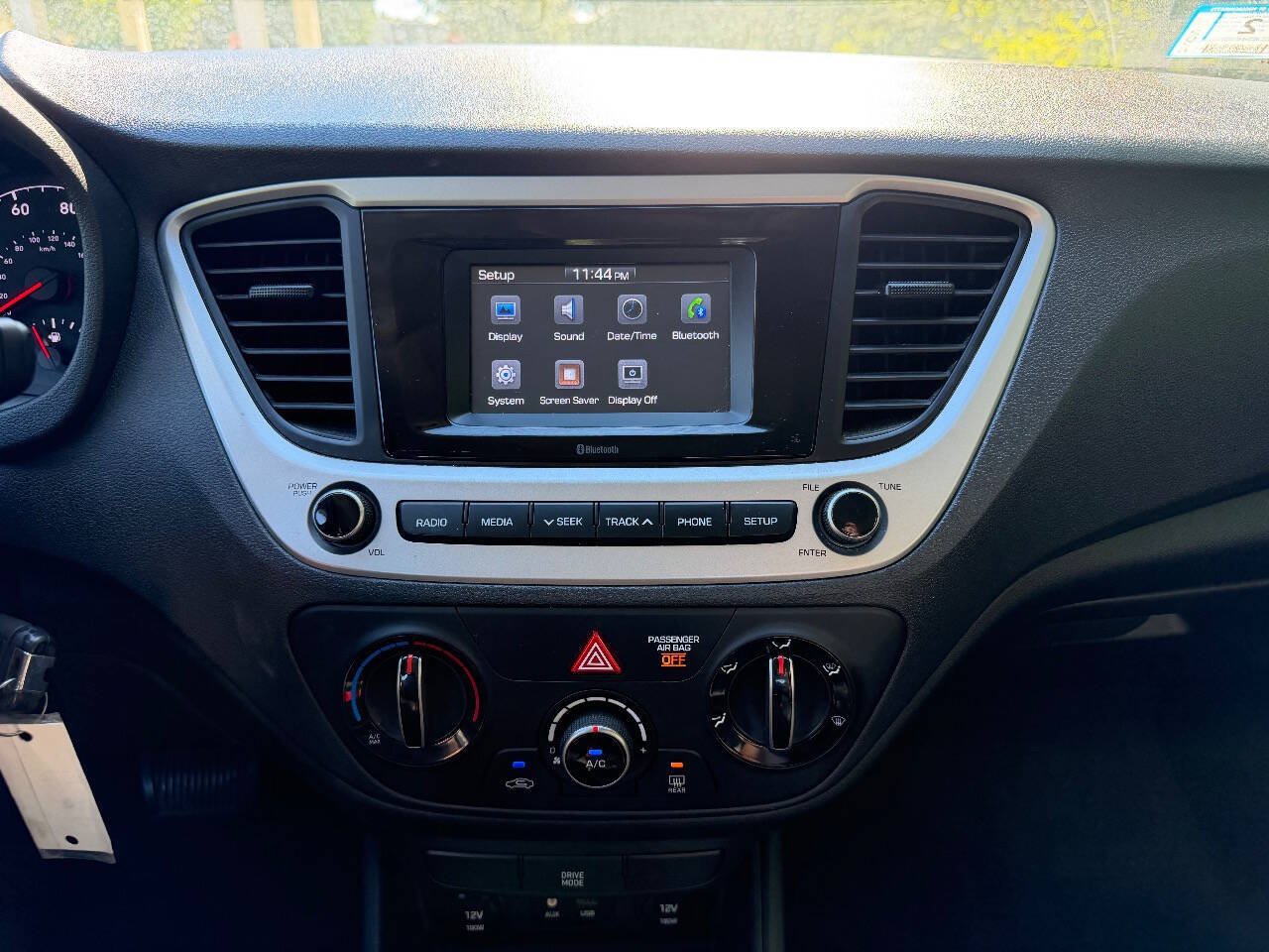 Used 2021 Hyundai Accent SE FWD image 15