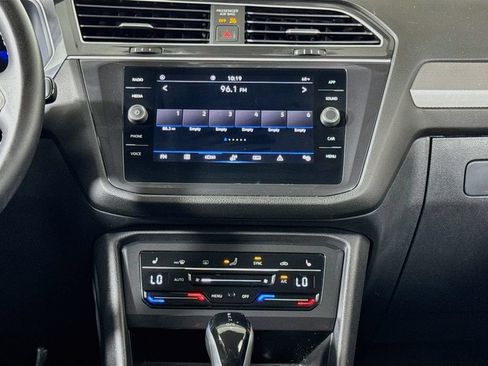 Used 2023 Volkswagen Tiguan SE FWD image 14