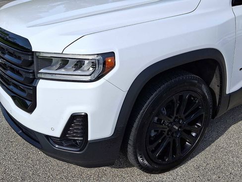 Used 2023 GMC Acadia SLT w/ Elevation Edition image 11