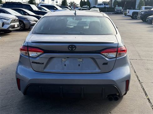 Used 2023 Toyota Corolla SE image 6