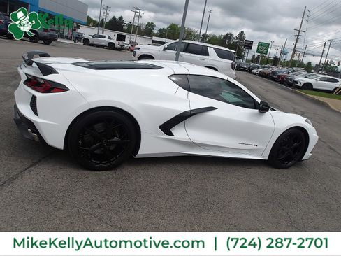 Used 2022 Chevrolet Corvette Stingray Premium Cpe w/ Z51 Performance Package RWD image 8