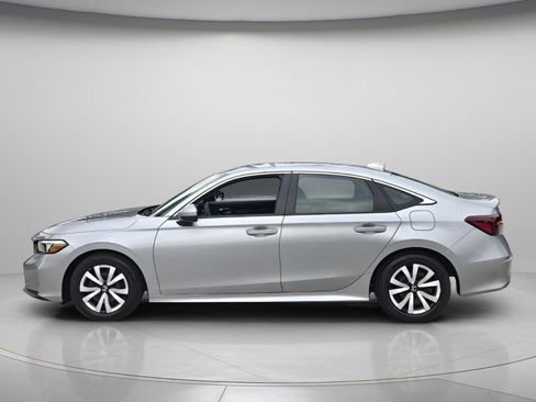Certified 2025 Honda Civic LX image 4