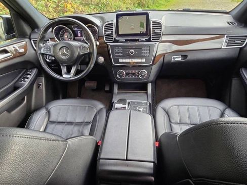 Used 2017 Mercedes-Benz GLS 450 4MATIC image 2