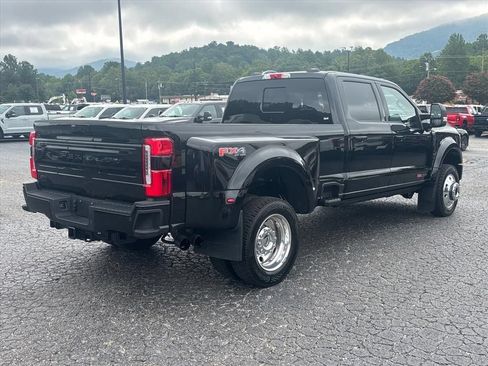 Used 2025 Ford F450 Platinum w/ FX4 Off-Road Package AWD/4WD image 8
