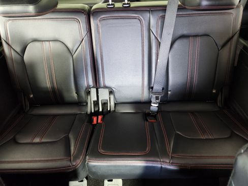 Certified 2019 Ford Expedition Limited w/ Equipment Group 303A image 15