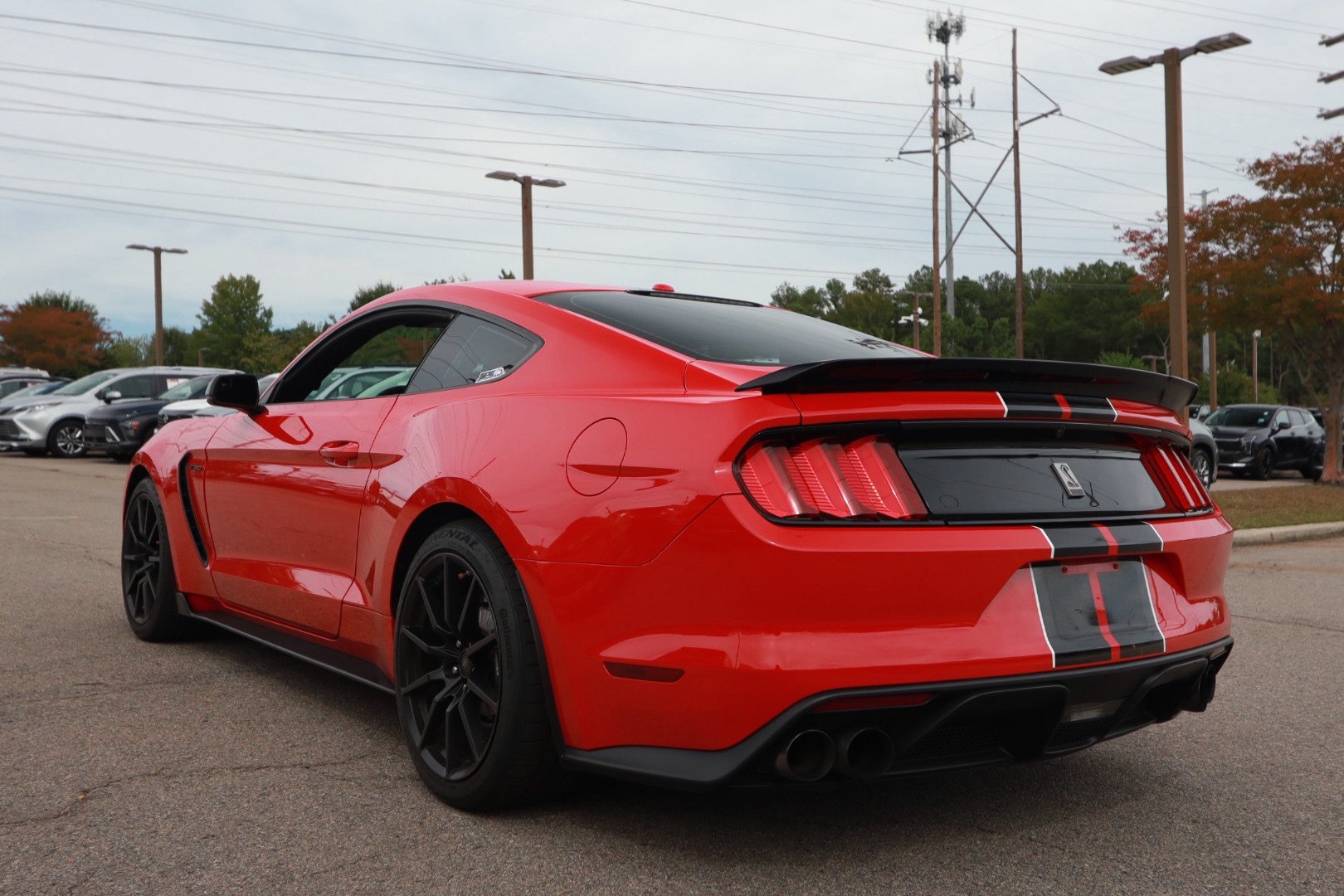 Used 2017 Ford Mustang Shelby GT350 w/ Electronics Package RWD image 3