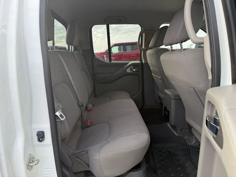 Used 2017 Nissan Frontier SV w/ SV Value Truck Package image 30