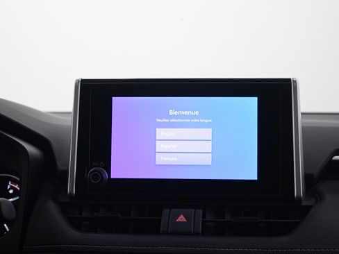 Used 2025 Toyota RAV4 XLE w/ Convenience Package AWD/4WD image 15