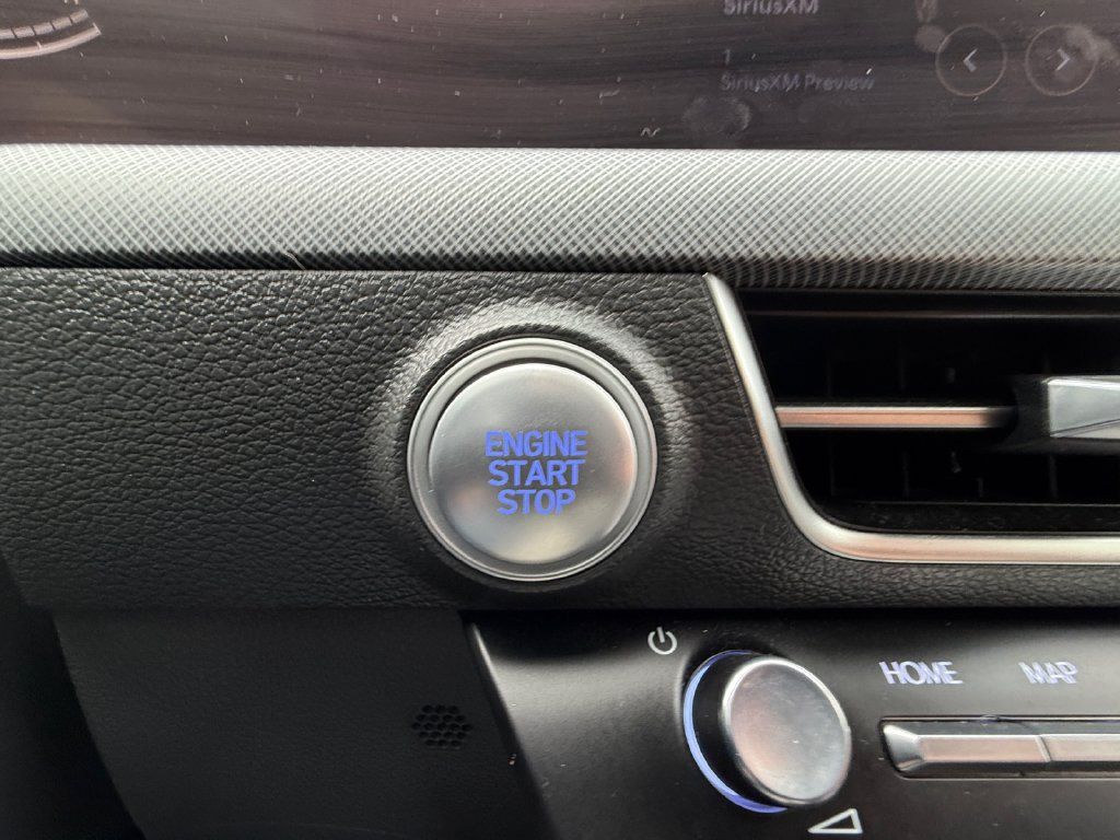 Used 2025 Hyundai Sonata SEL FWD image 32