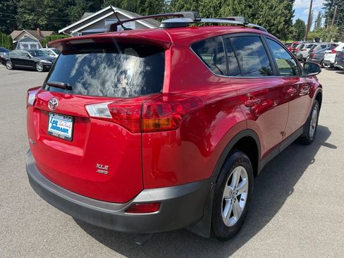 Used 2015 Toyota RAV4 XLE AWD/4WD image 5