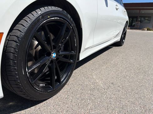 Used 2020 BMW 330i xDrive Sedan w/ M Sport Package AWD/4WD image 13
