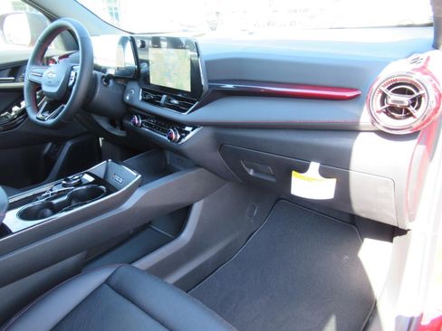 New 2026 Chevrolet Equinox RS w/ Convenience Package III FWD image 11